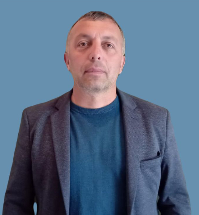 Эльдеров Эльдер Магомедович.